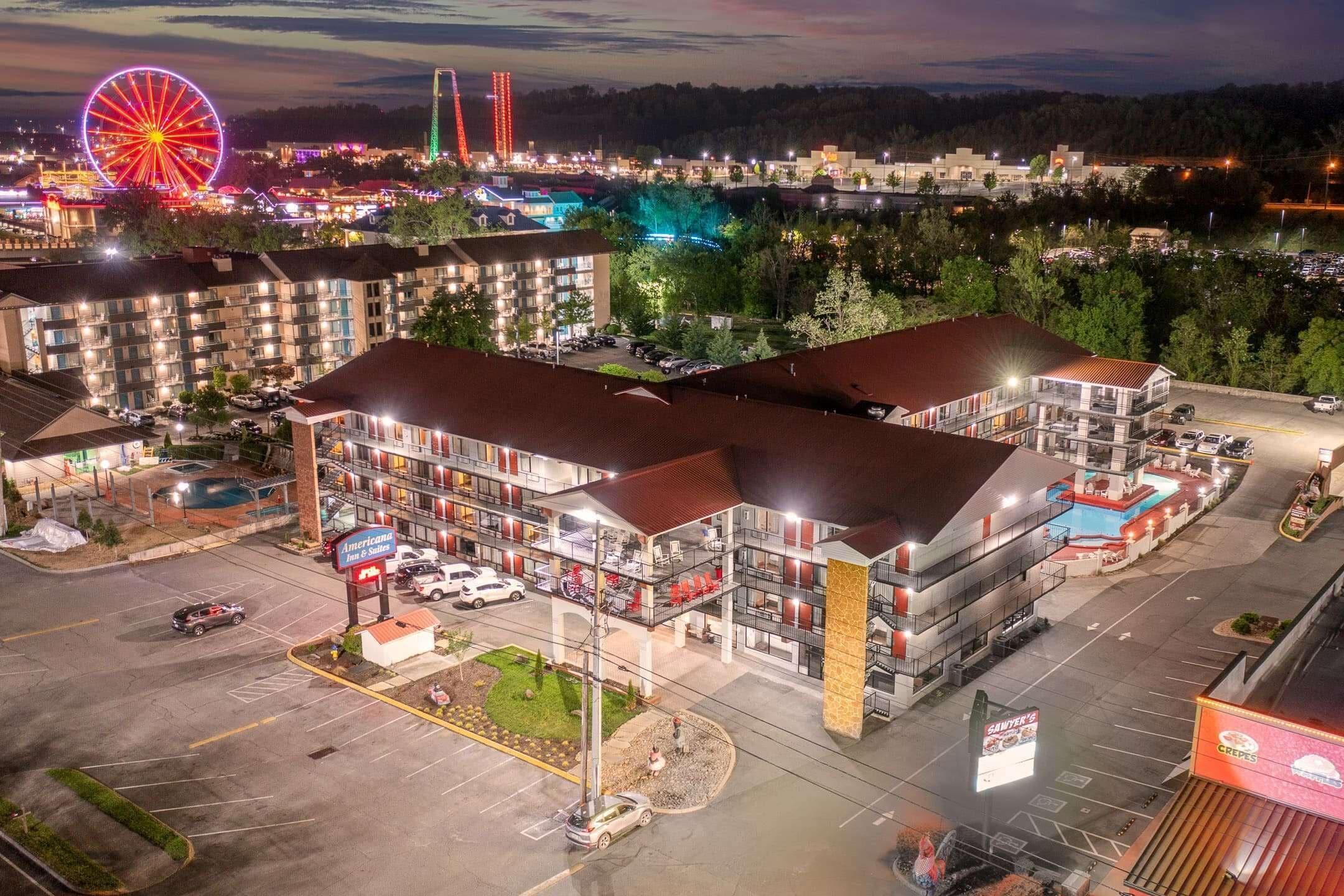 Staying Near Dollywood's Splash Country: 5 Budget Hotels Compared