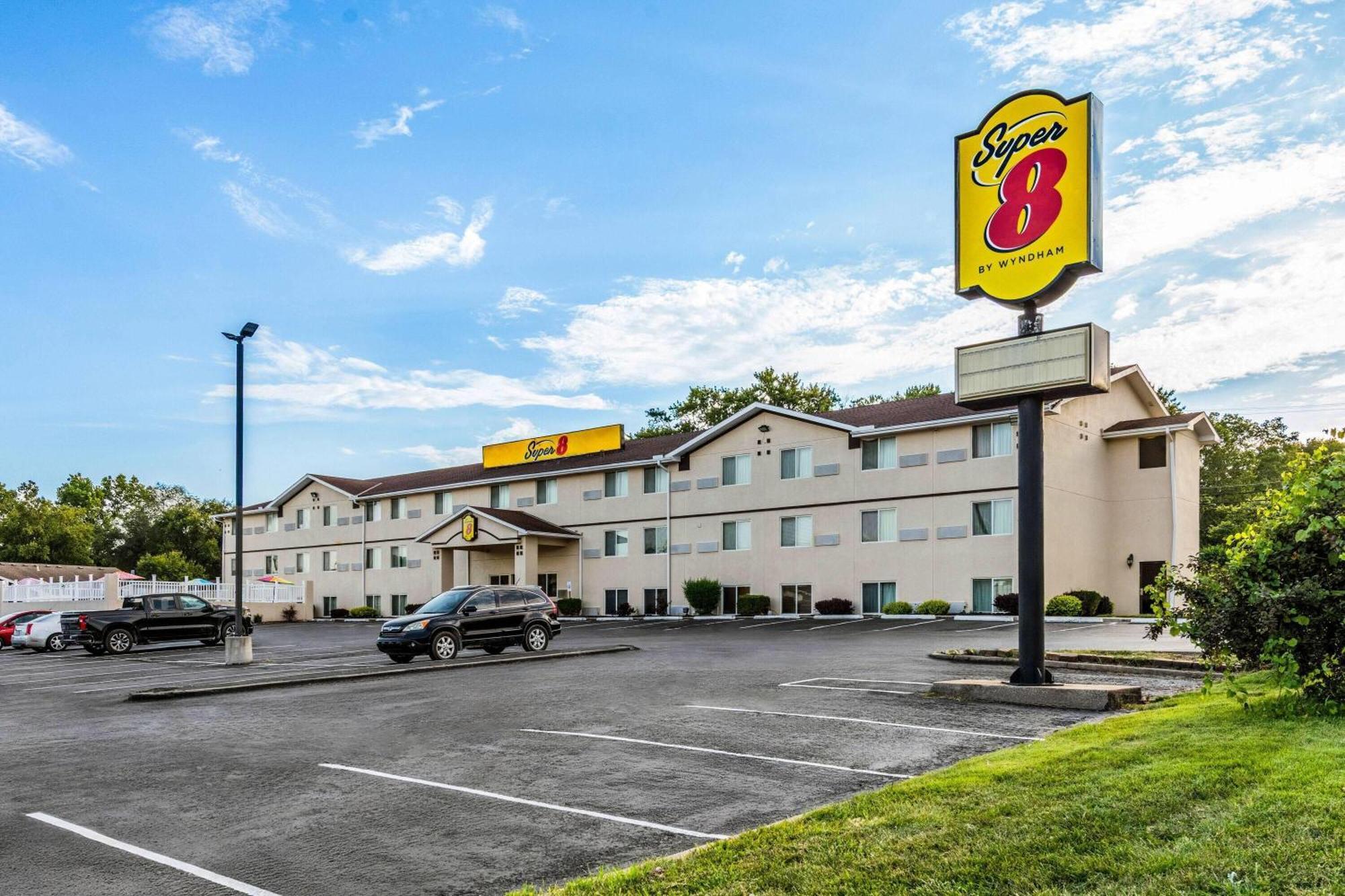 5 Budget Hotels Near Arrowhead Stadium Worth Booking