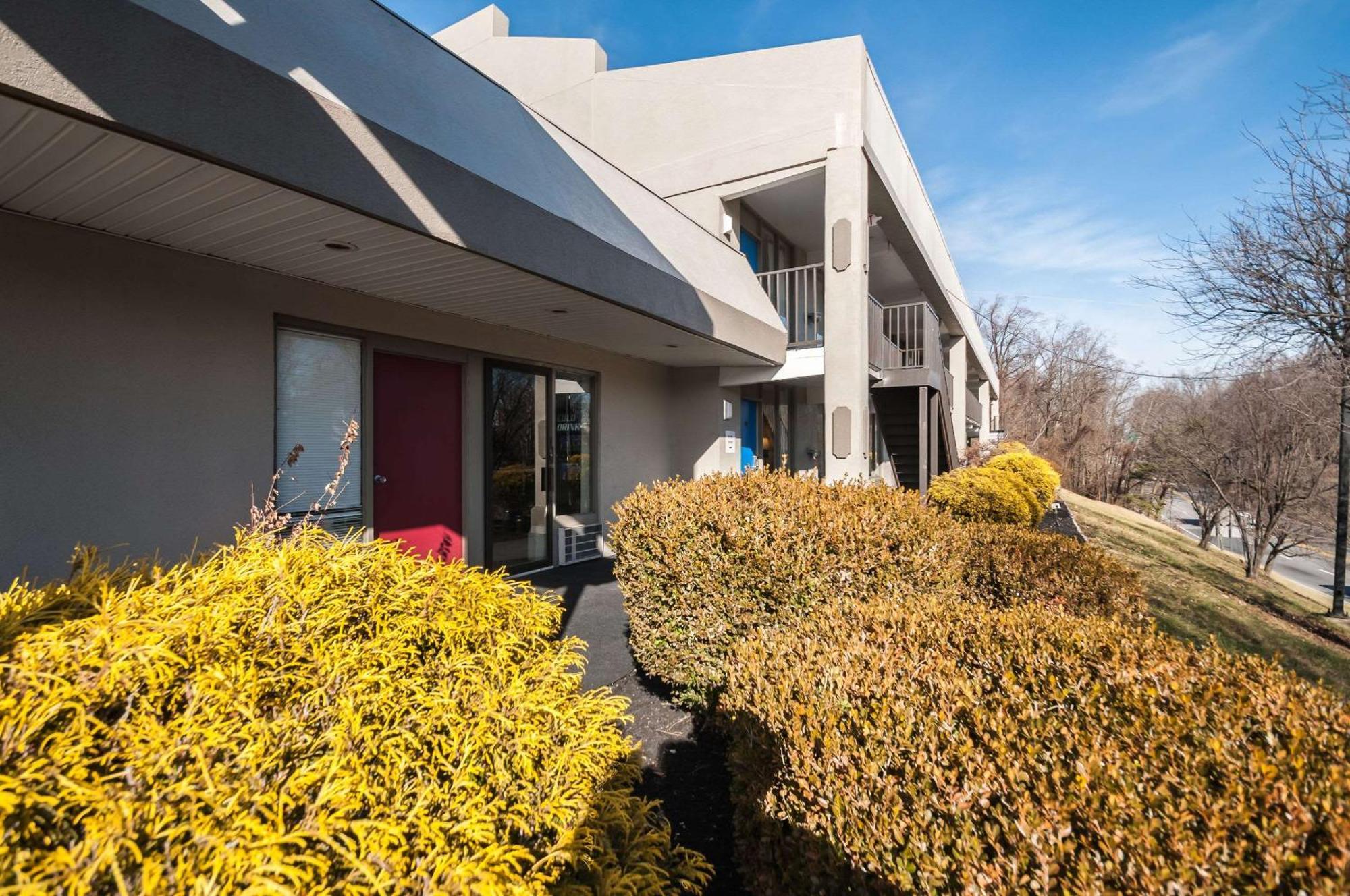 4 Budget Hotels Near Ridgeview Plaza That Deliver Value