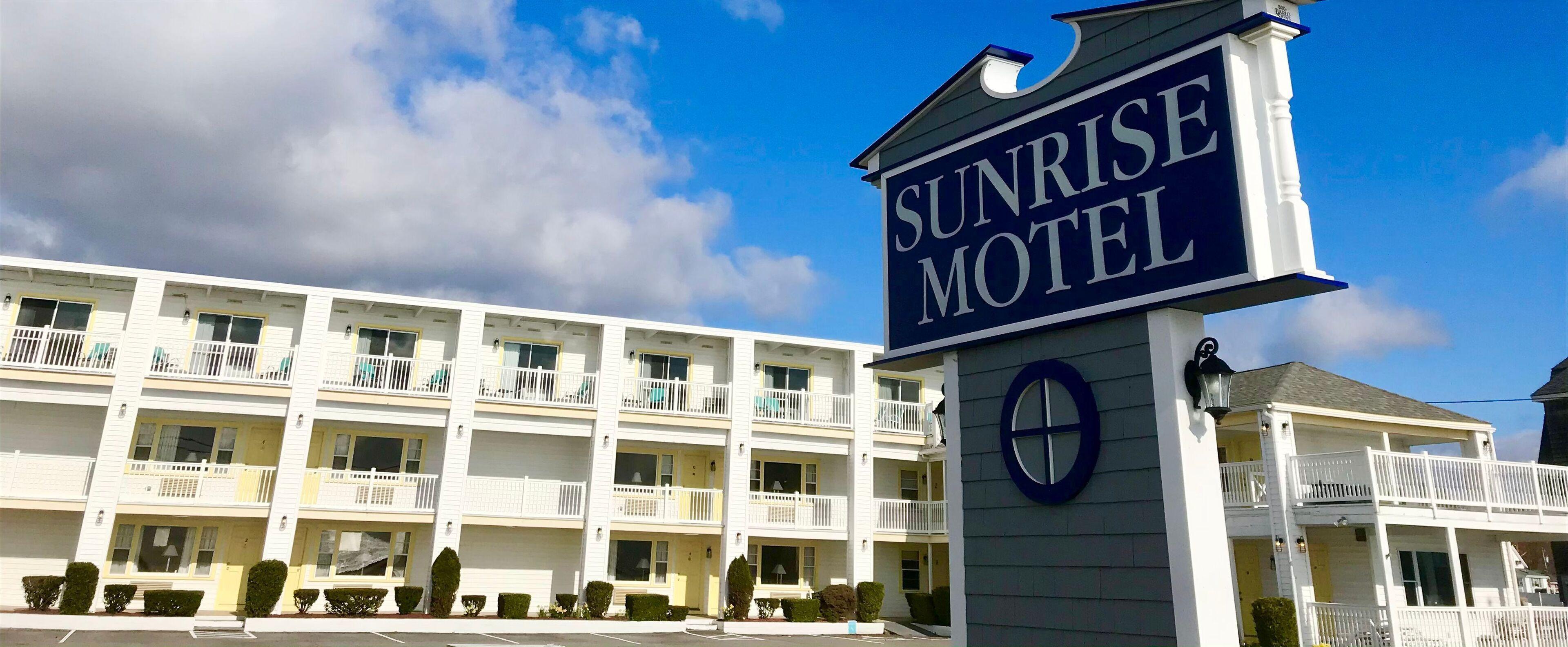 Where to Stay Near York Wild Kingdom: 4 Beach Hotels Ranked