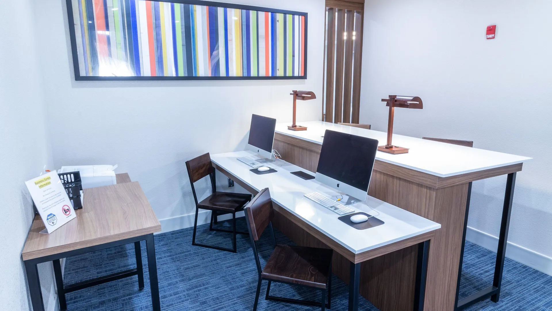 9 Smart Holiday Inn Express Hotels in Florida Worth Booking