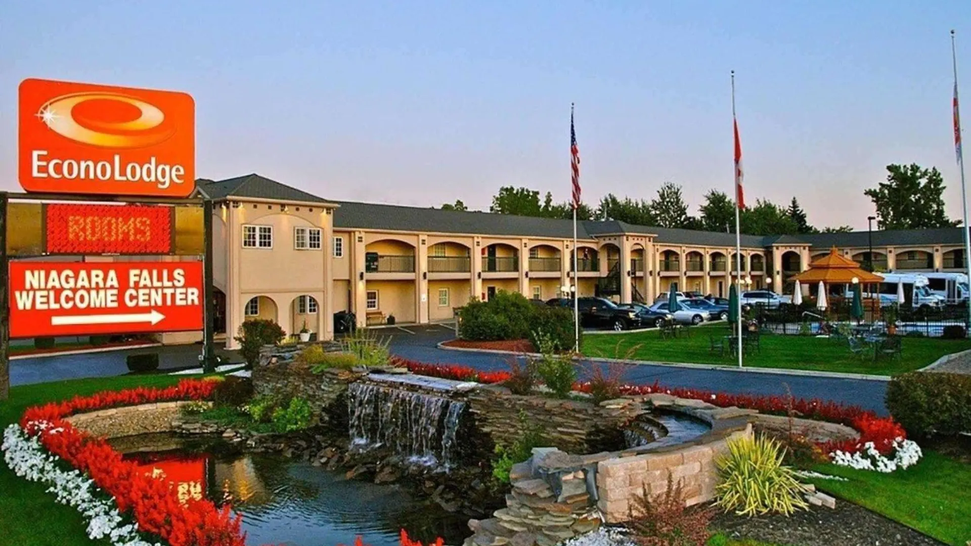 4 Airport-Convenient Hotels Close to IMAX Theatre Niagara Falls