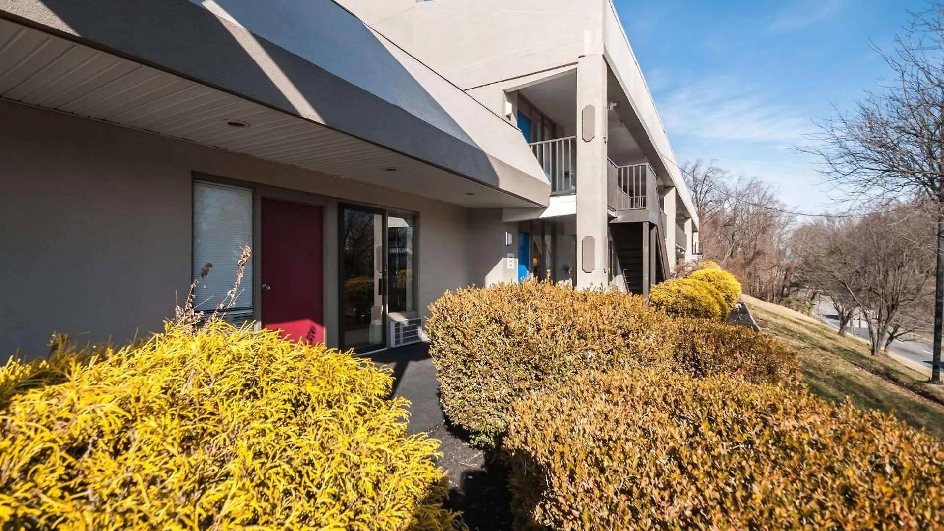 4 Budget Hotels Near Ridgeview Plaza That Deliver Value