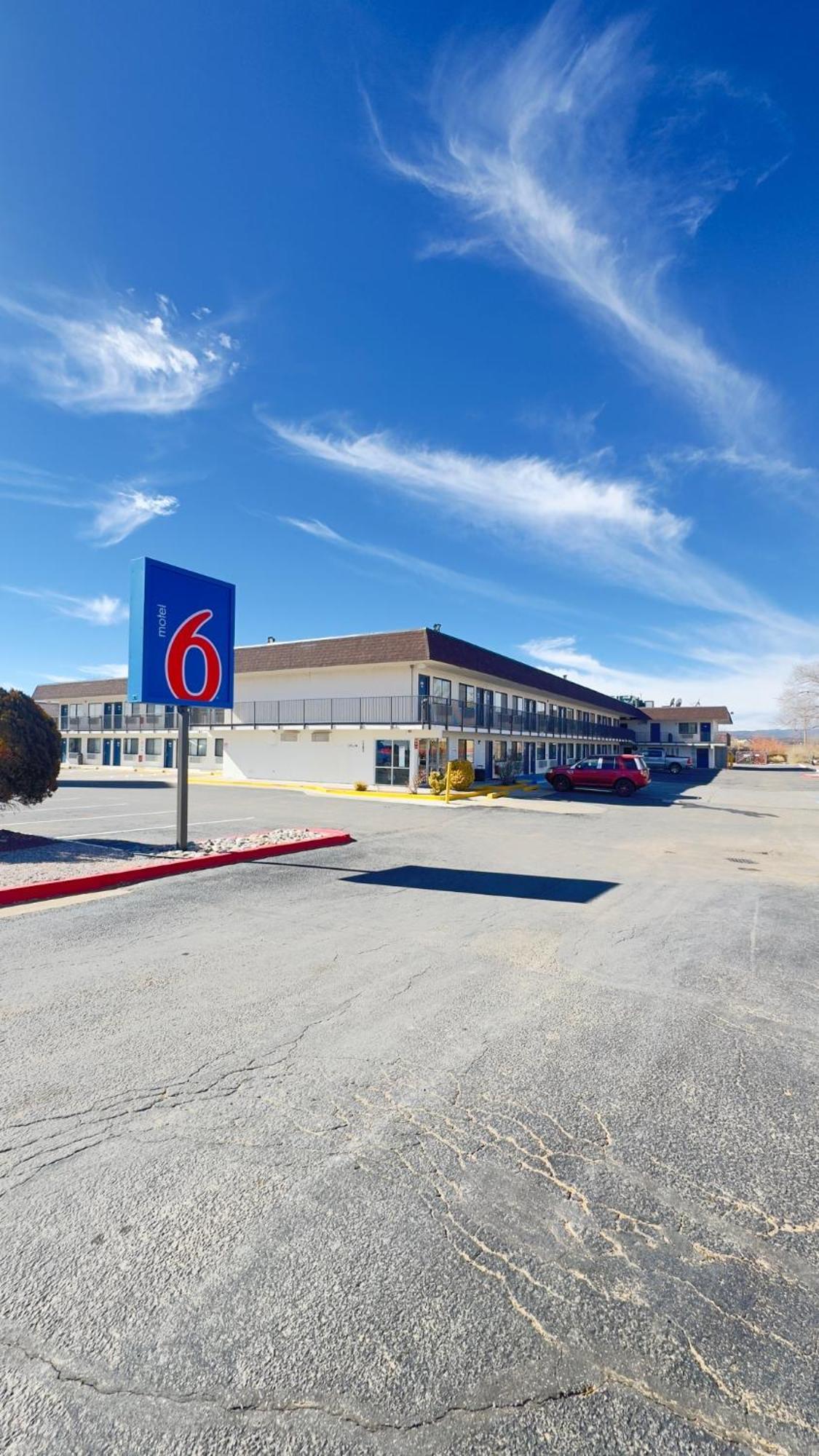 6 Solo Traveler Hotels In New Mexico That Stand Out